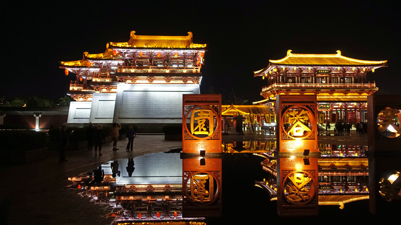 2017-03-31_201736 china-2017.jpg - Xi`an - Lichterfahrt